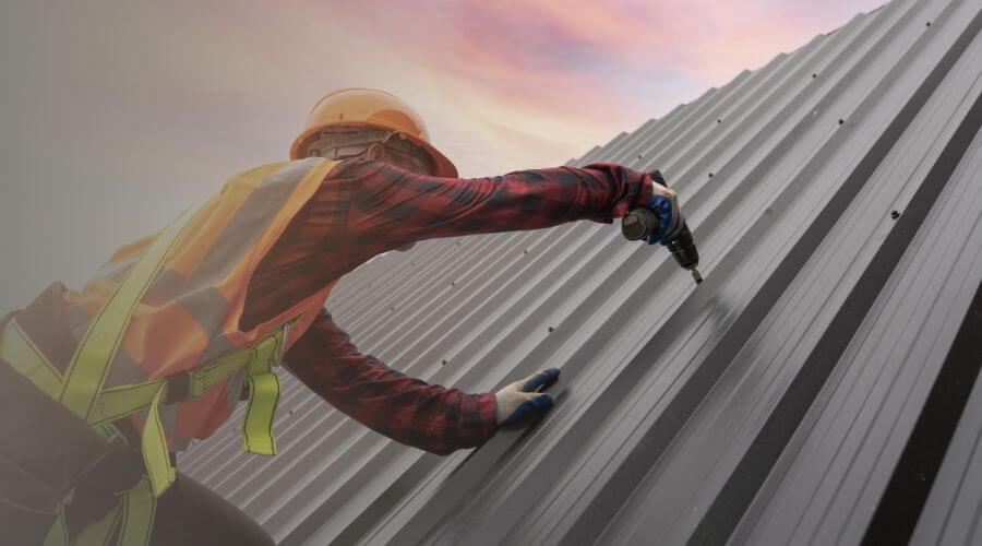 Professional gutter cleaning in Bridgewater, VT